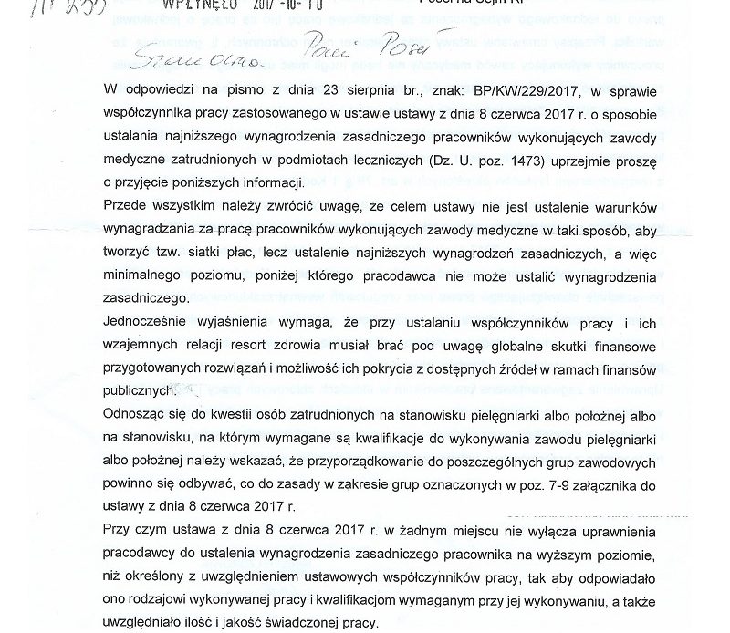 Pani wiceminister! Litości… Wiceminister zdrowia pani Szczurek-Żelazko odpowiada na pytanie dlaczego zrównano najniższe wynagrodzenie pielęgniarki oraz opiekuna medycznego. Z powodu braku merytorycznych przesłanek, pani wiceminister pisze o: globalnych skutkach finansowych rozwiązań płacowych i możliwości ich pokrycia z finansów publicznych.