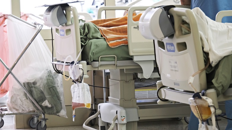 Praca dla pielęgniarek – stawka 10 000 zł