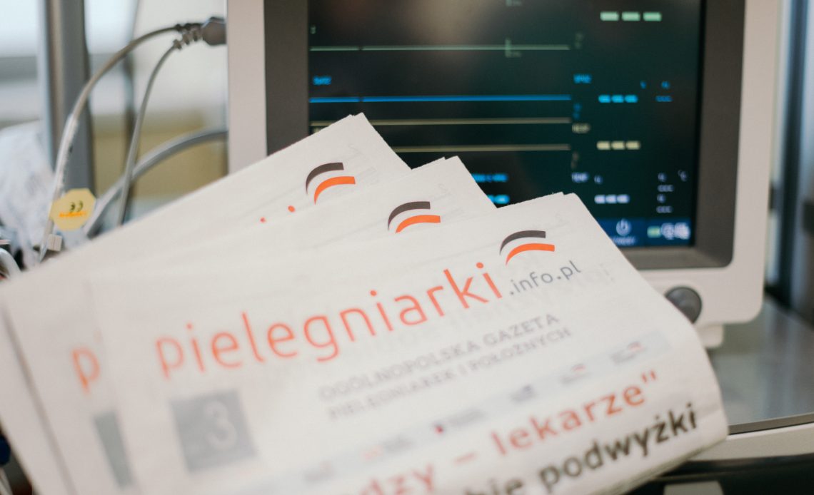 Gazeta Pielęgniarek: tysiące pielęgniarek chce zdobyć tytułu specjalisty.  