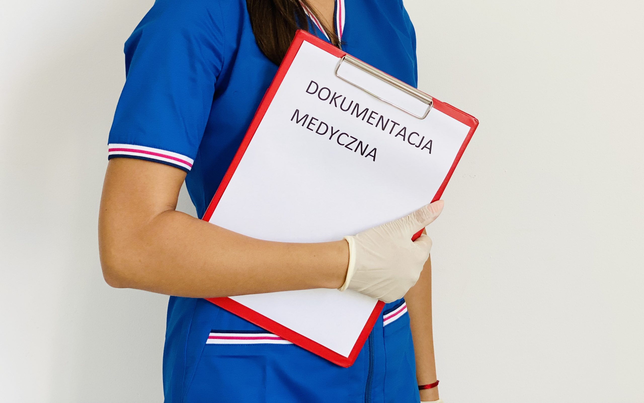 Wzrasta liczba pielęgniarek pracujących w wieku ponad 70 lat.