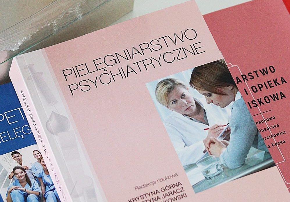 Pielęgniarki stale poszerzają wiedzę teoretyczną – przedstawiamy trzy pozycje książkowe.