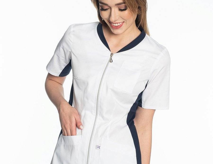 Bluzy i spodnie medyczne dla pielęgniarek i położnych.
