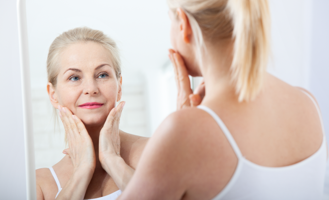 Czy dieta może spowolnić starzenie się skóry? Co jeść i jakie suplementy stosować?