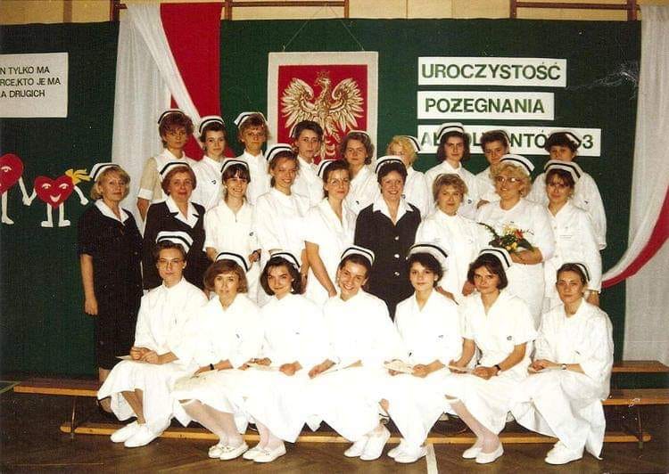 Jak pielęgniarki LM wspominają kształcenie w Liceach Medycznych.